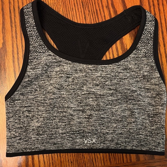 Victoria’s Secret Reversible Sports Bras Small - Picture 6 of 8